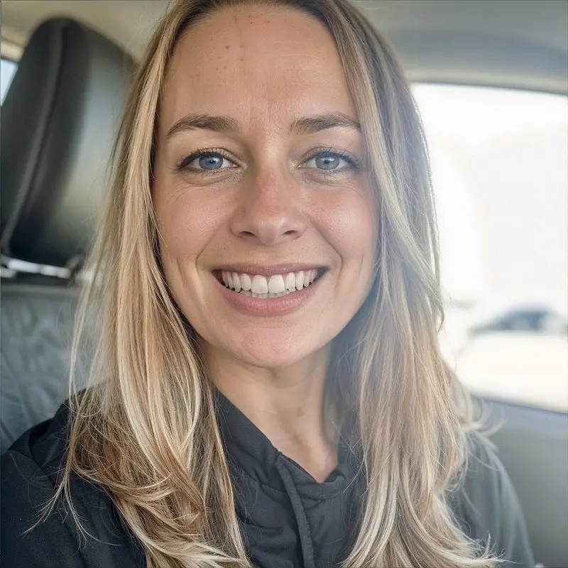 Maddie Van Fleet, Founder and CEO of Paws & Applause LLC